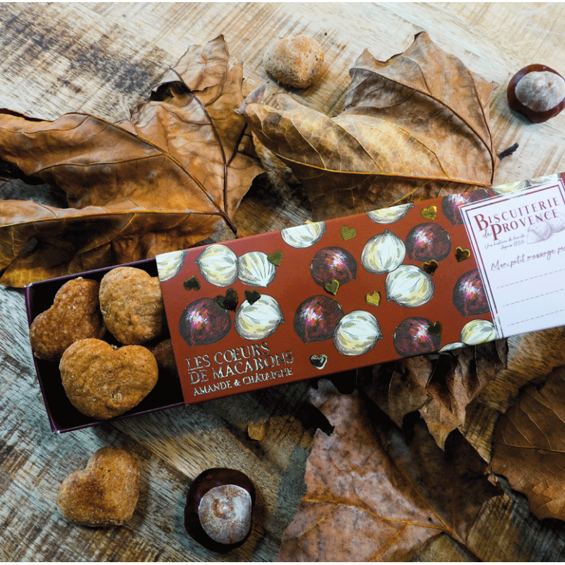 Coeurs de Macarons Amande et Châtaigne, des biscuits moelleux alliant amandes et bonnes châtaignes.